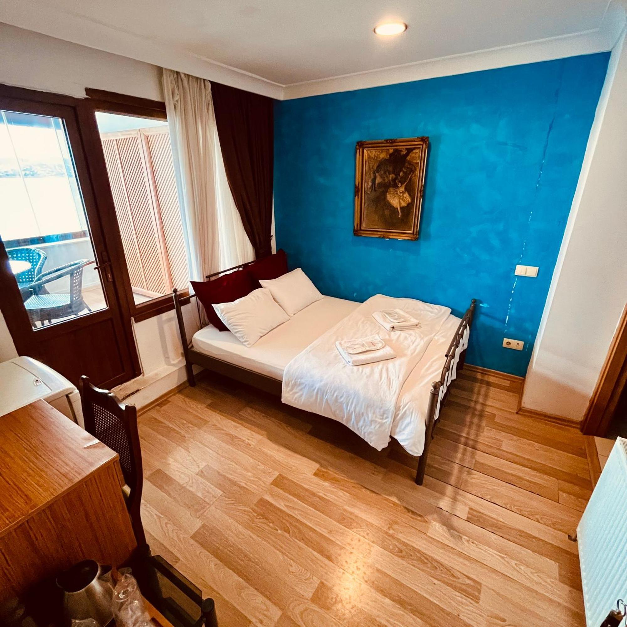 By Sukru Hotel Адалар Екстериор снимка