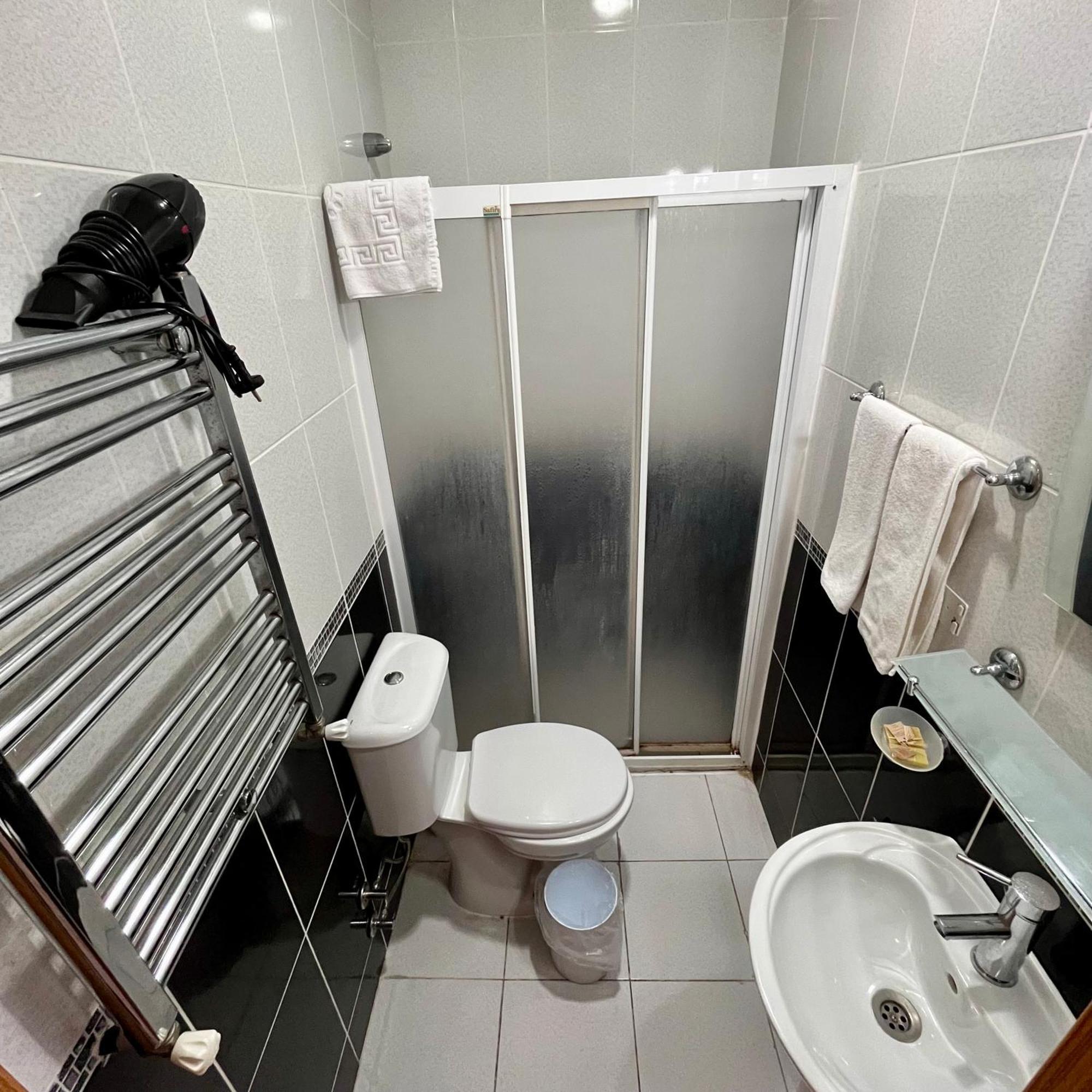 By Sukru Hotel Адалар Екстериор снимка