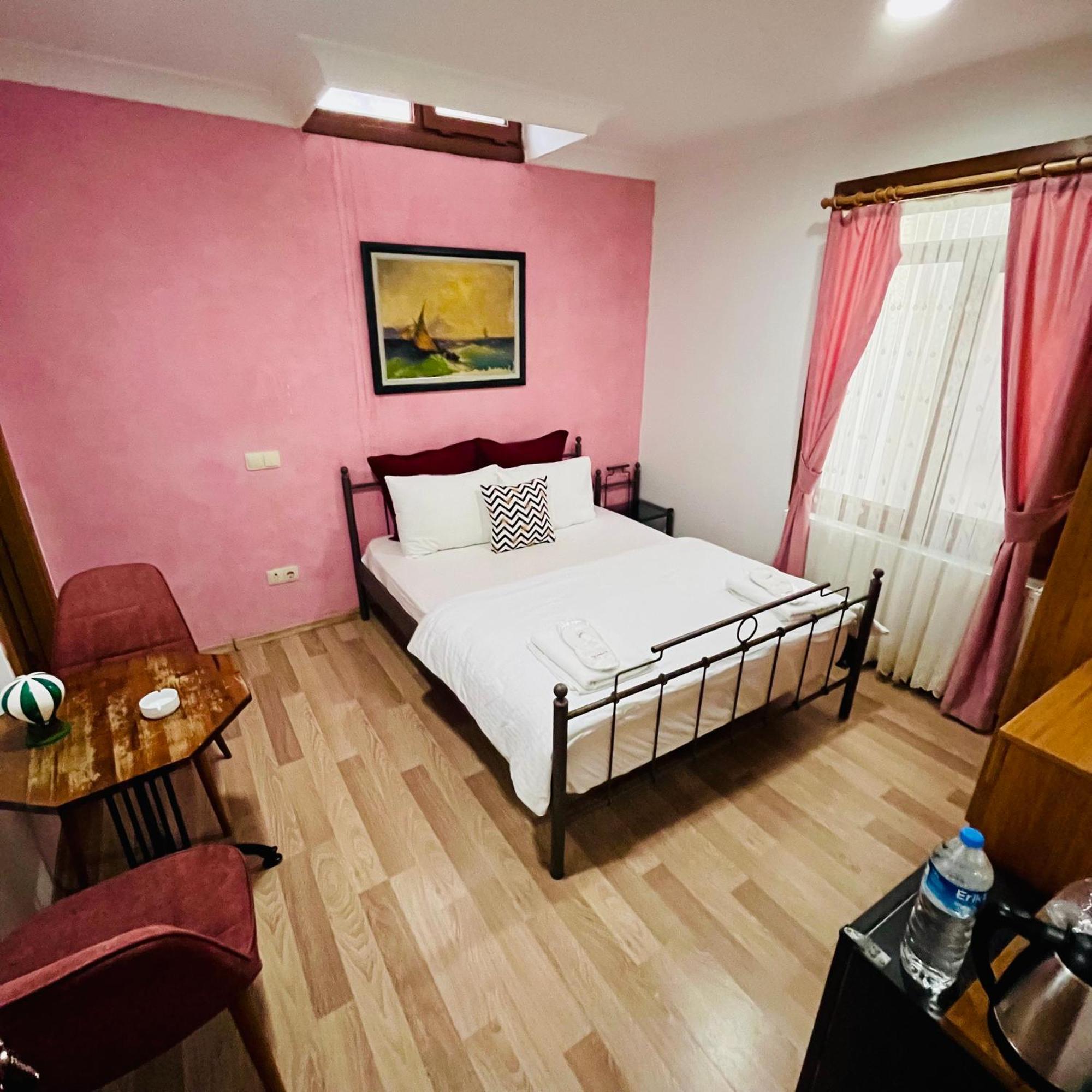 By Sukru Hotel Адалар Екстериор снимка